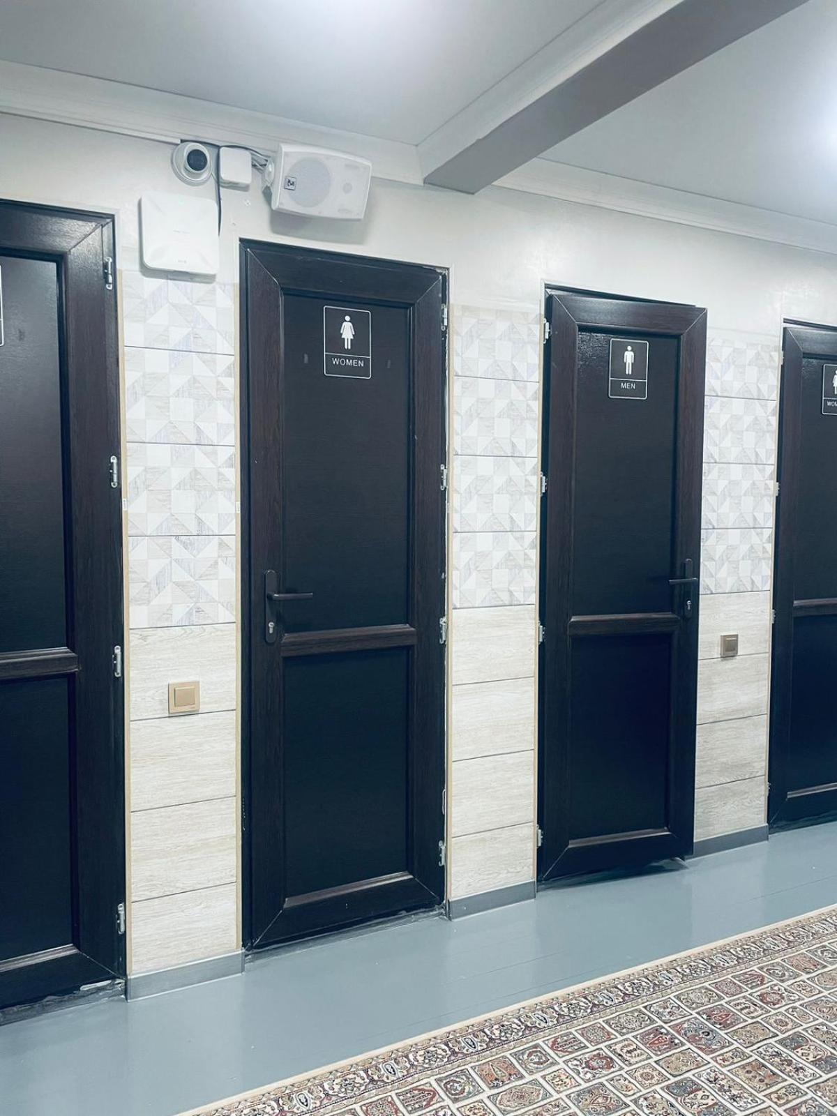בישקק Salamat Hotel מראה חיצוני תמונה