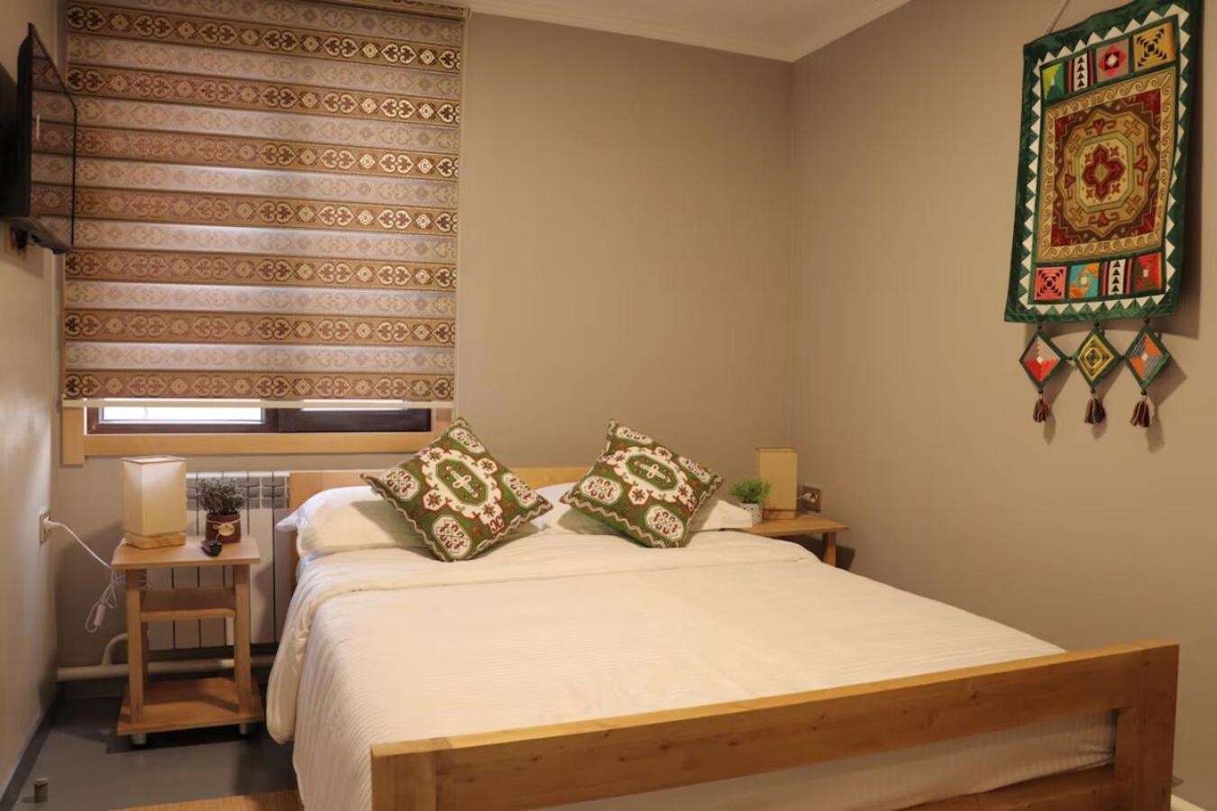 בישקק Salamat Hotel מראה חיצוני תמונה