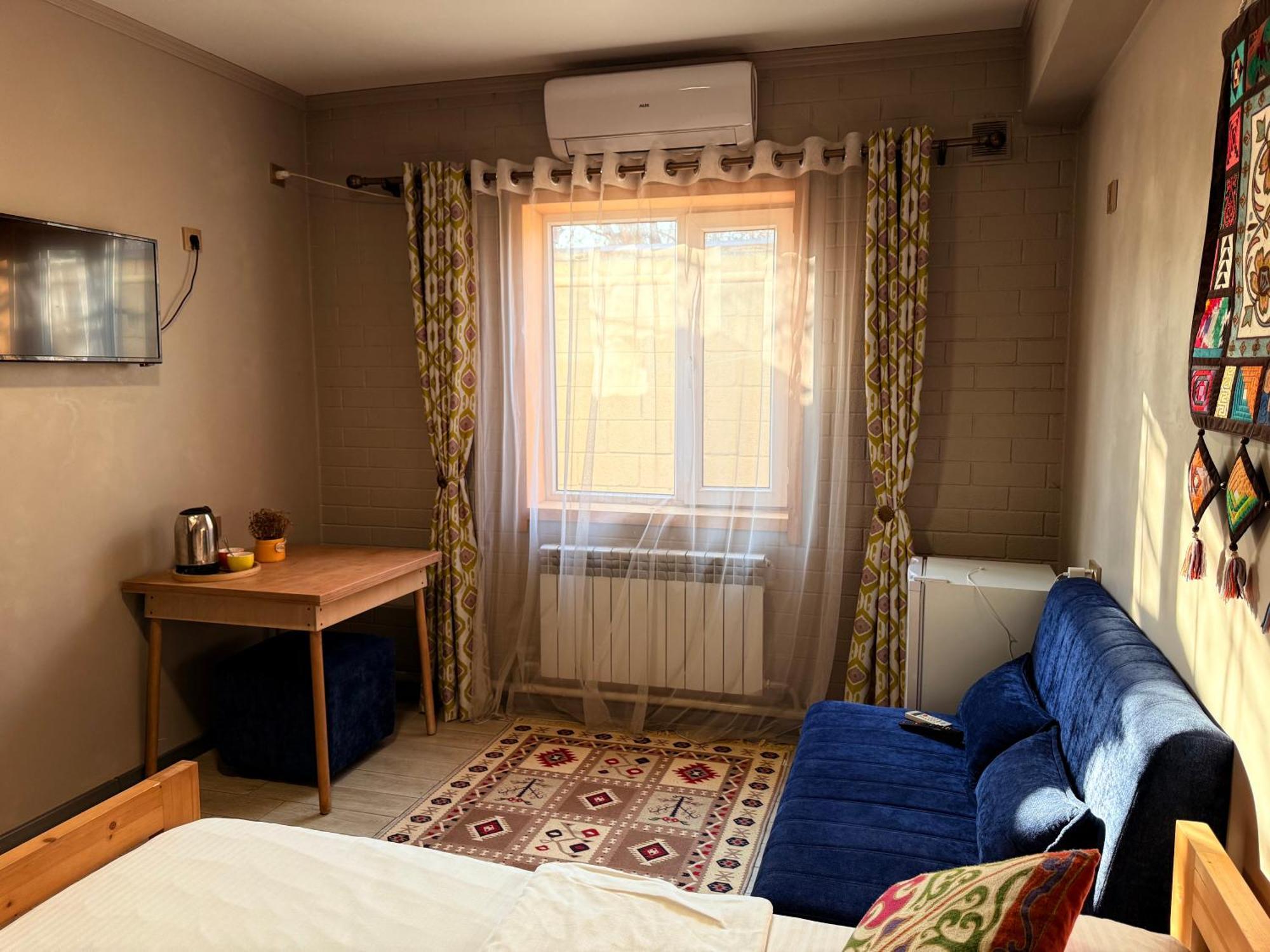 בישקק Salamat Hotel מראה חיצוני תמונה