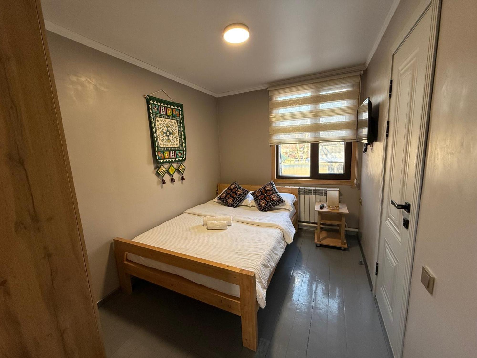 בישקק Salamat Hotel מראה חיצוני תמונה