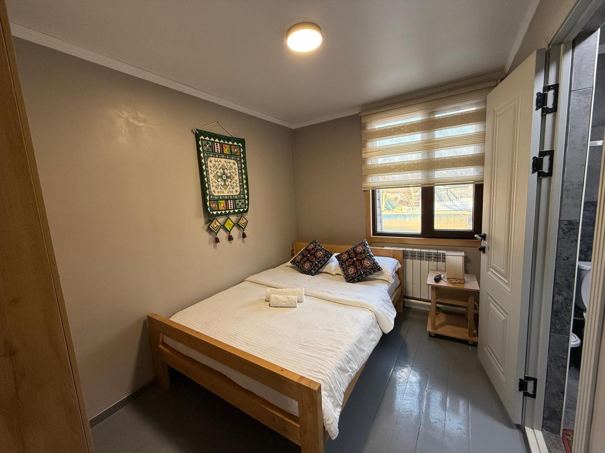 בישקק Salamat Hotel מראה חיצוני תמונה