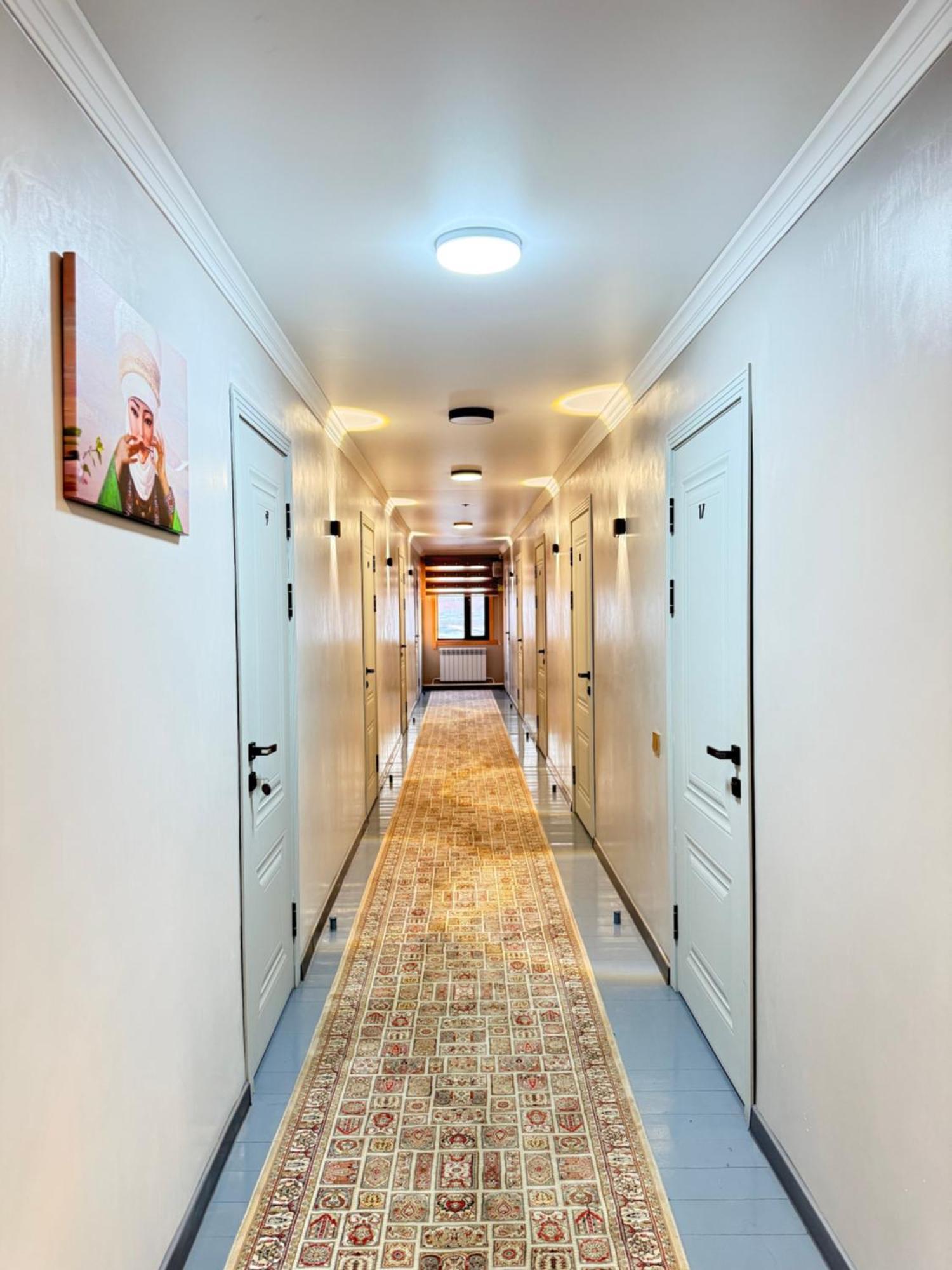 בישקק Salamat Hotel מראה חיצוני תמונה